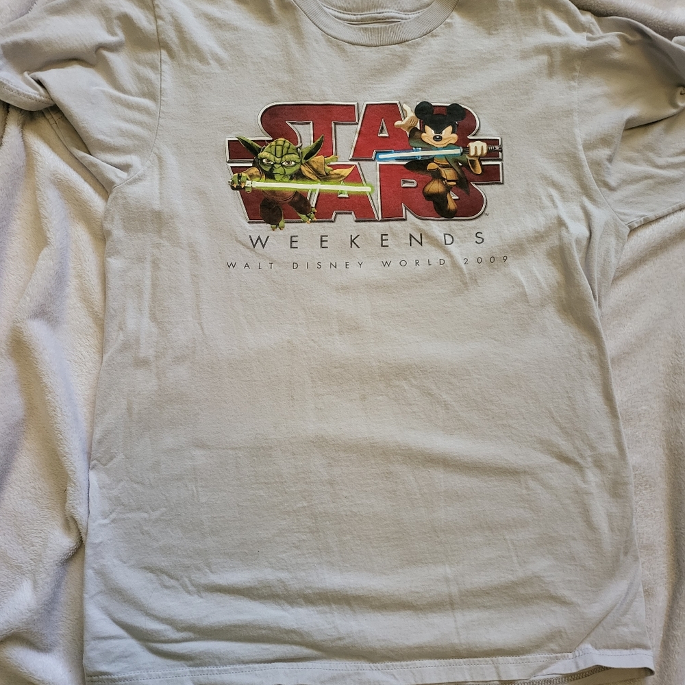 Star wars  weekends 2009 t shirt. Disney
